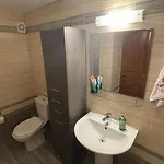 Petro's House بيت للعطل نيكيتي